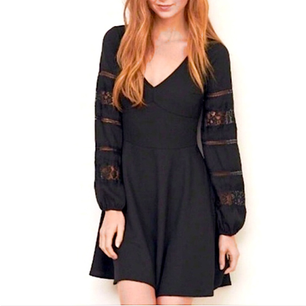 Abercrombie and Fitch Black Long Sleeve Lace Dress